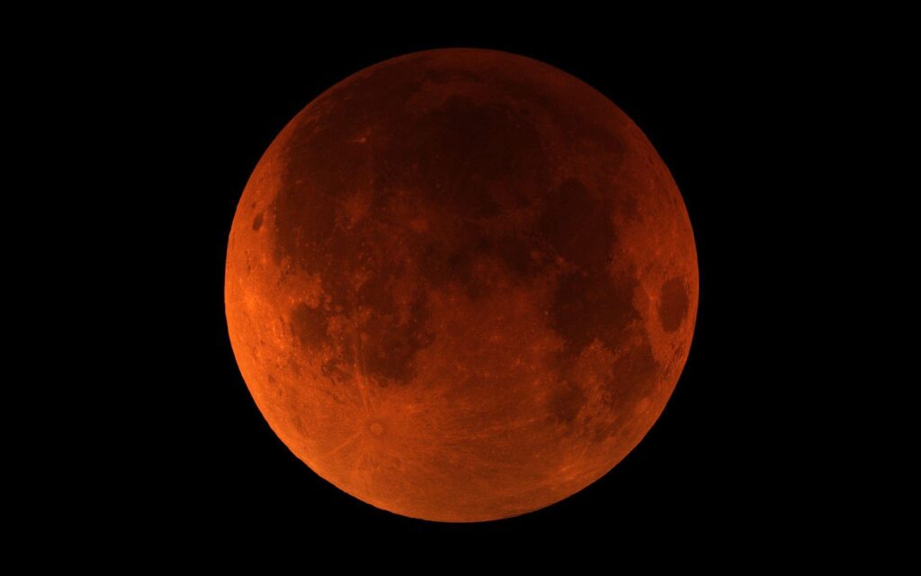 Lunar Eclipse April Picture High Resolution