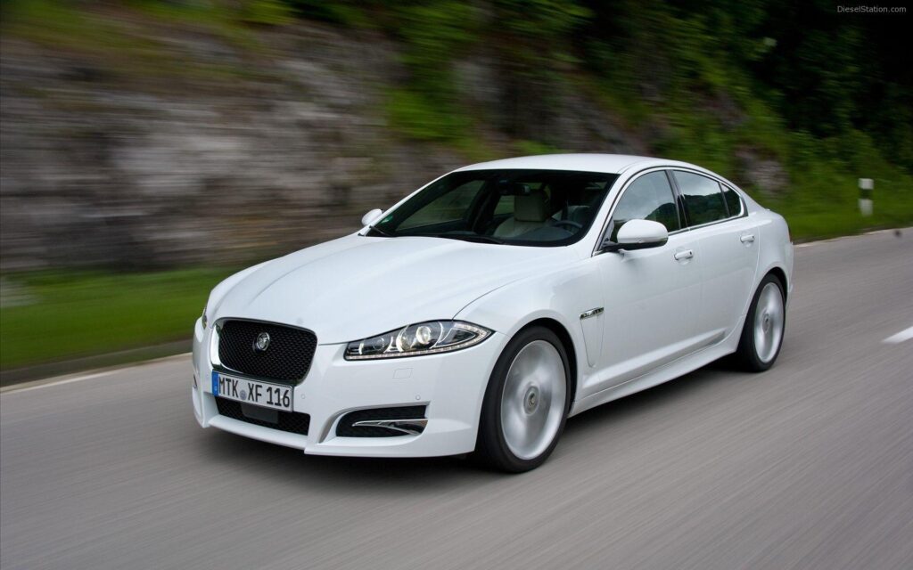 Jaguar XF White wallpapers