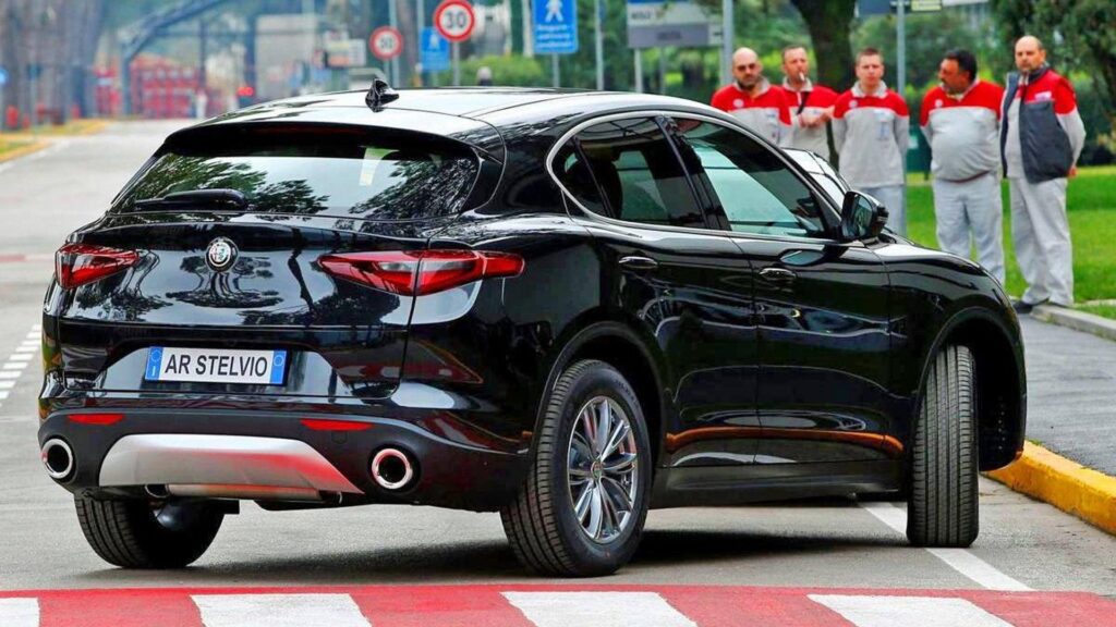 Wallpaper with the regular Alfa Romeo Stelvio emerge