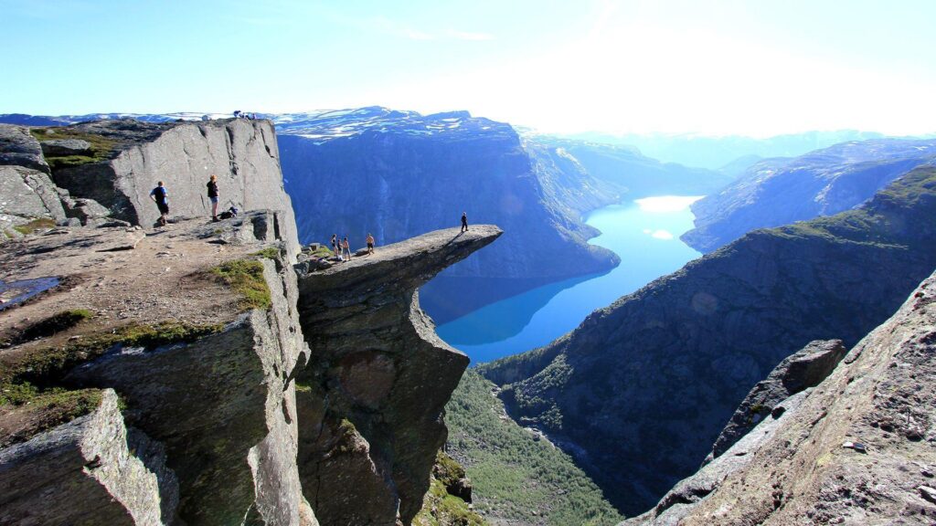 Download Trolltunga In Odda Norway wallpapers