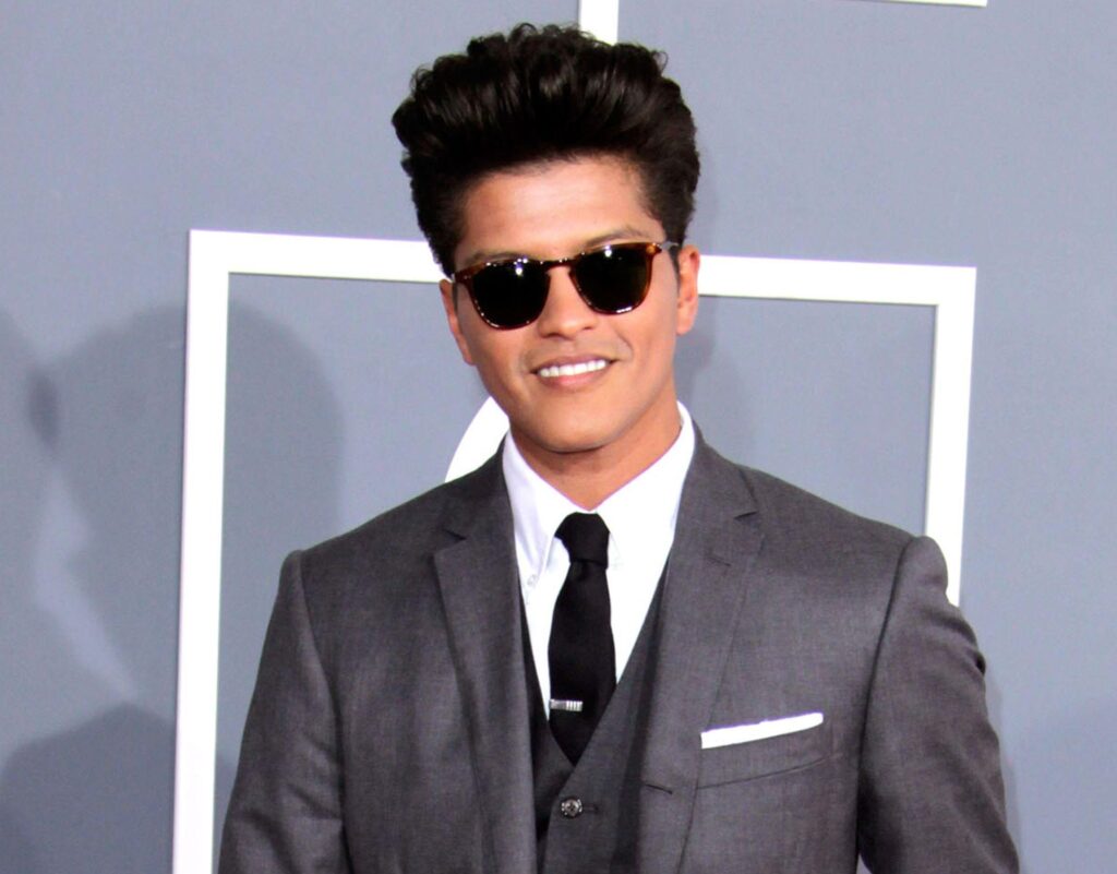 Bruno Mars Wallpapers High Resolution 2K Wallpaper, Backgrounds