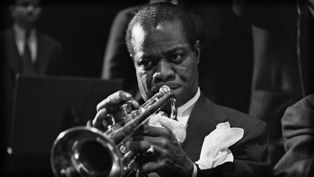 Download wallpapers louis armstrong, pipe, jacket, ring