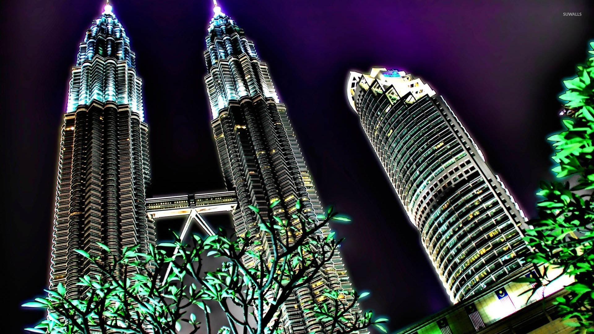 Petronas Towers in Kuala Lumpur wallpapers