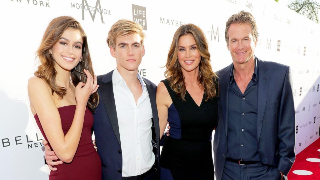 Cindy Crawford and Her Family Turned It Out For the Fashion LA Awards