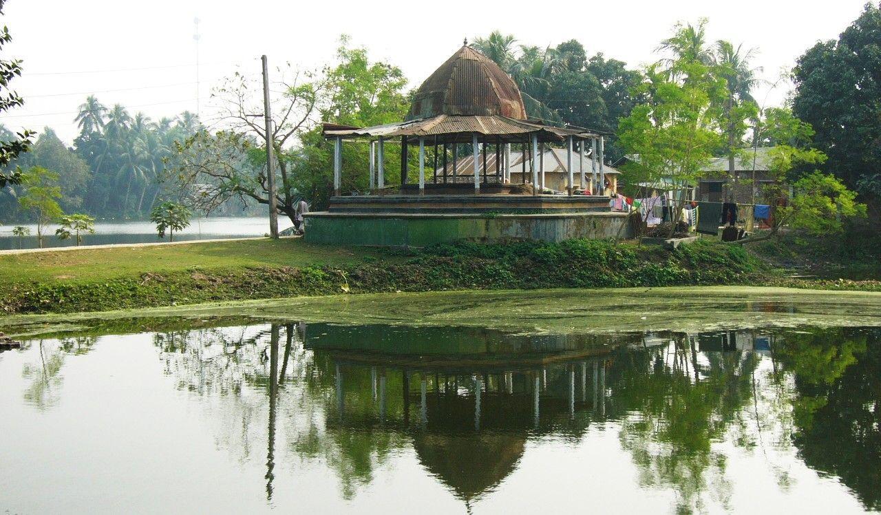 Bangladesh pond