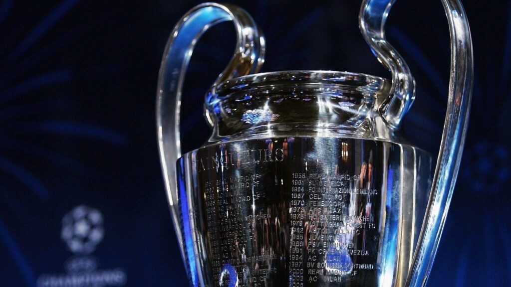 UEFA Champions League trophy Wallpapers