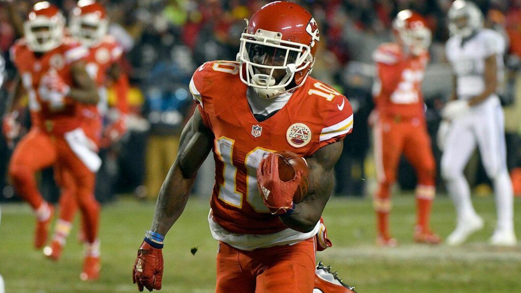 Rookie Tyreek Hill Thriving in Primetime, Reminds Him of “Friday