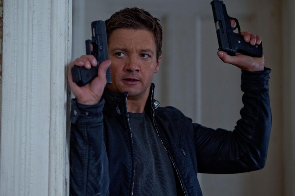THE BOURNE LEGACY Clips and Wallpaper