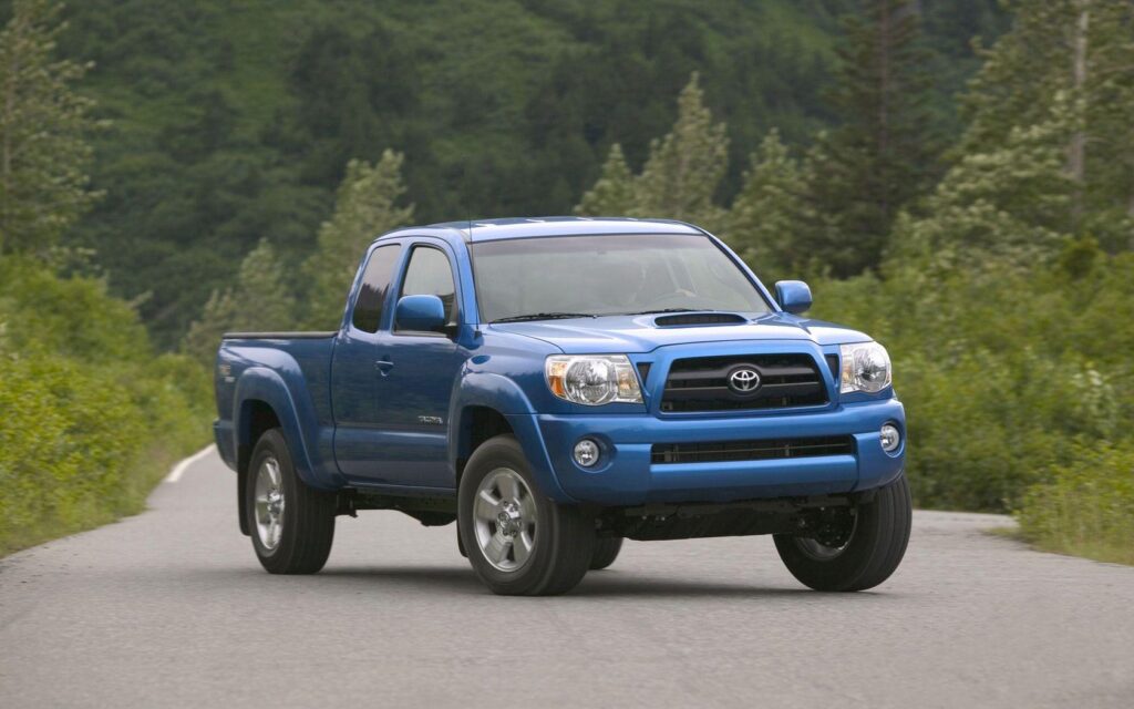 Toyota Tacoma, PreRunner, AWD, V