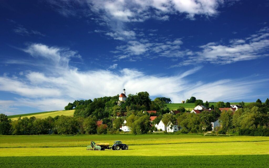 Wallpaper For – Tractor In Field Wallpapers