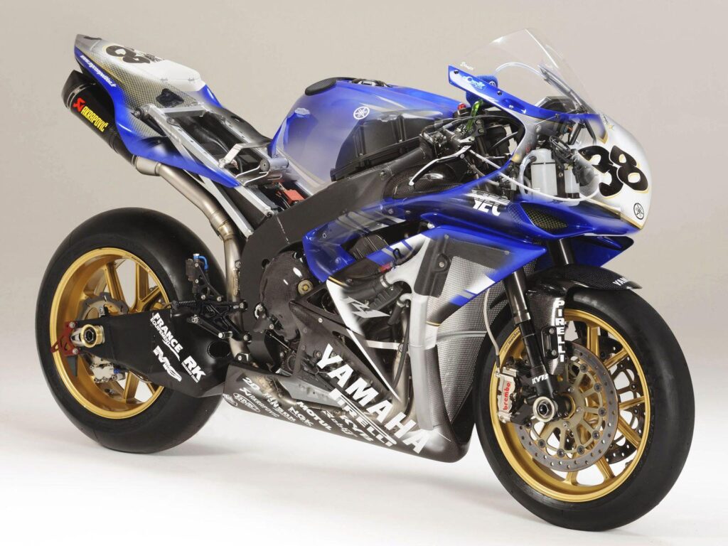 YZF R Yamaha pictures specifications