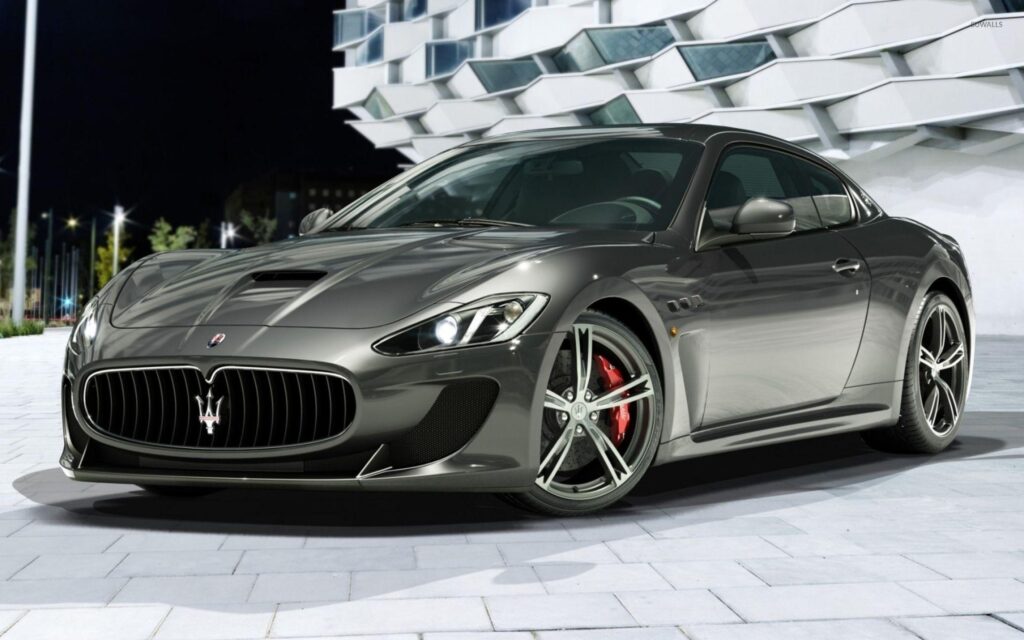 Orange Maserati Quattroporte wallpapers