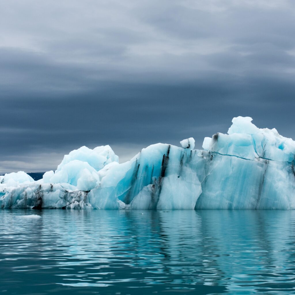 Download Antarctica, iceberg, ocean, k Apple iPad Air