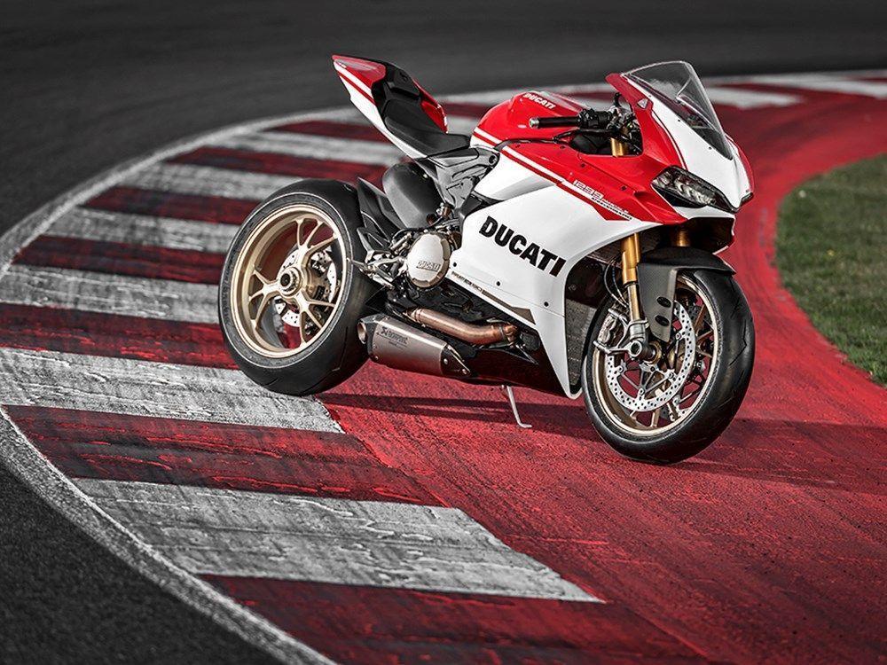 Ducati reveal stunning Panigale S