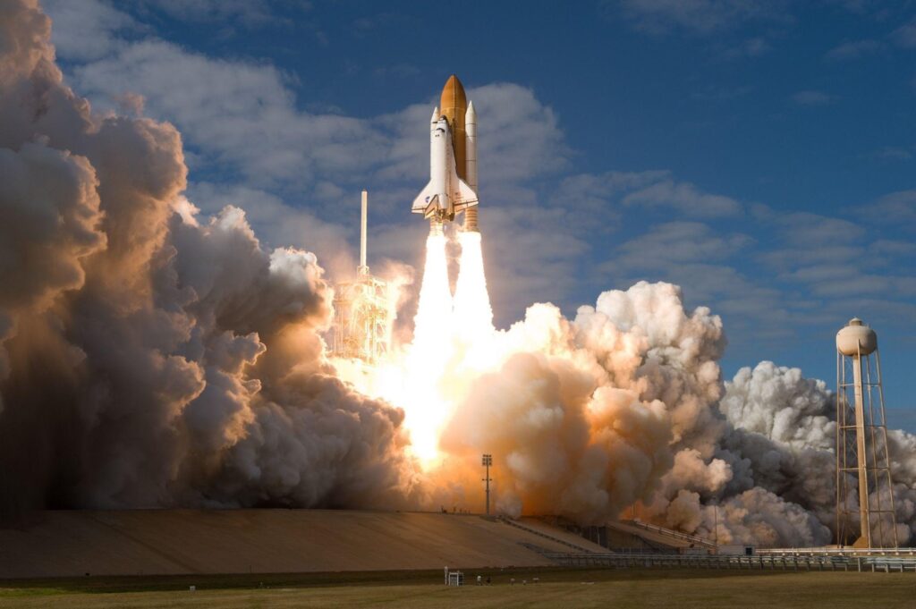 Shuttle launch site Atlantis spaceship space rocket fire nasa