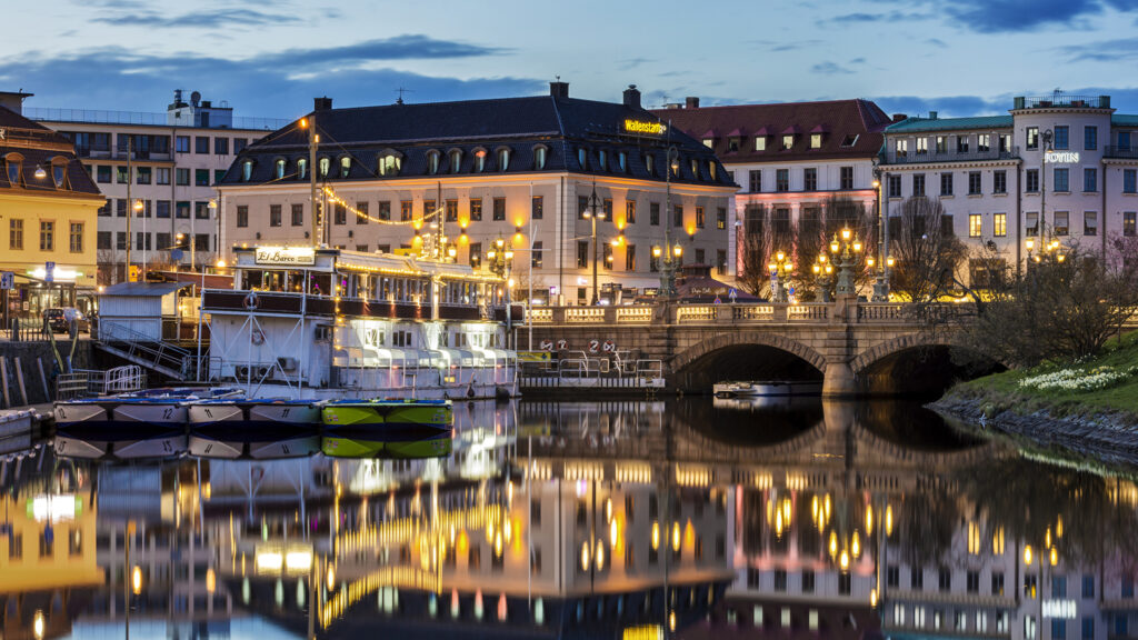 Picture Sweden Gothenburg Bridges Rivers Marinas Evening
