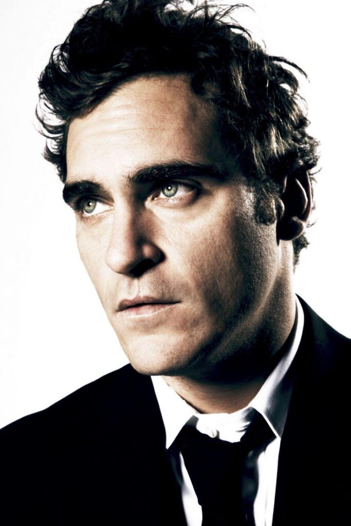 WB Trying to Land Joaquin Phoenix for Man of Steel – Four Letter Nerd