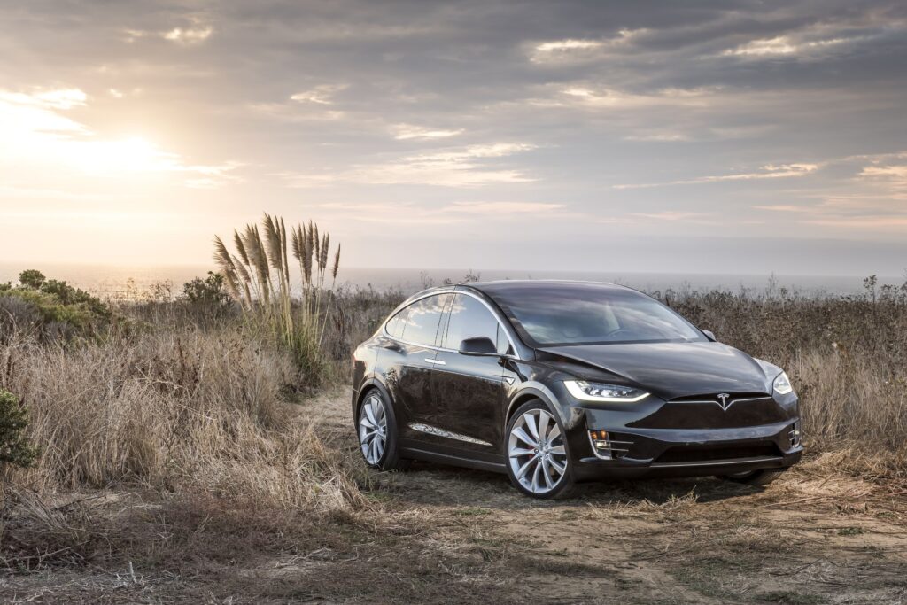 Wallpapers Wednesday Tesla Model X Black & Red