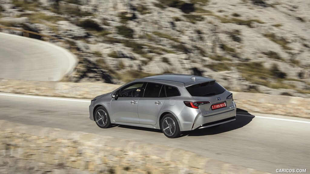 Toyota Corolla Touring Sports Hybrid L Platinum