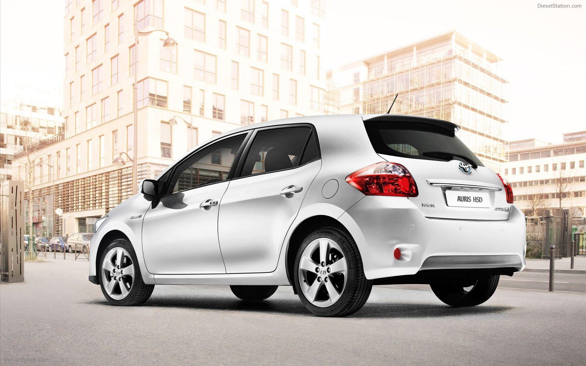 Toyota Auris HSD Widescreen Exotic Car Wallpapers of