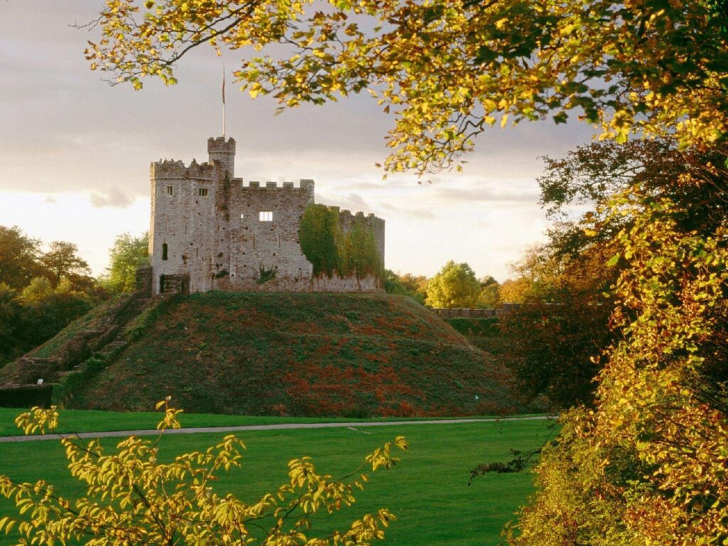 Europe Cardiff Castle wallpapers
