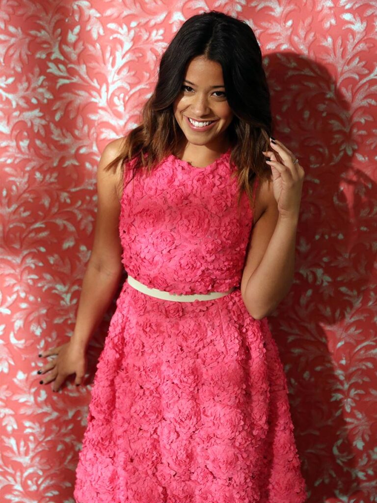 Gina Rodriguez Jane The Virgin Season Promos