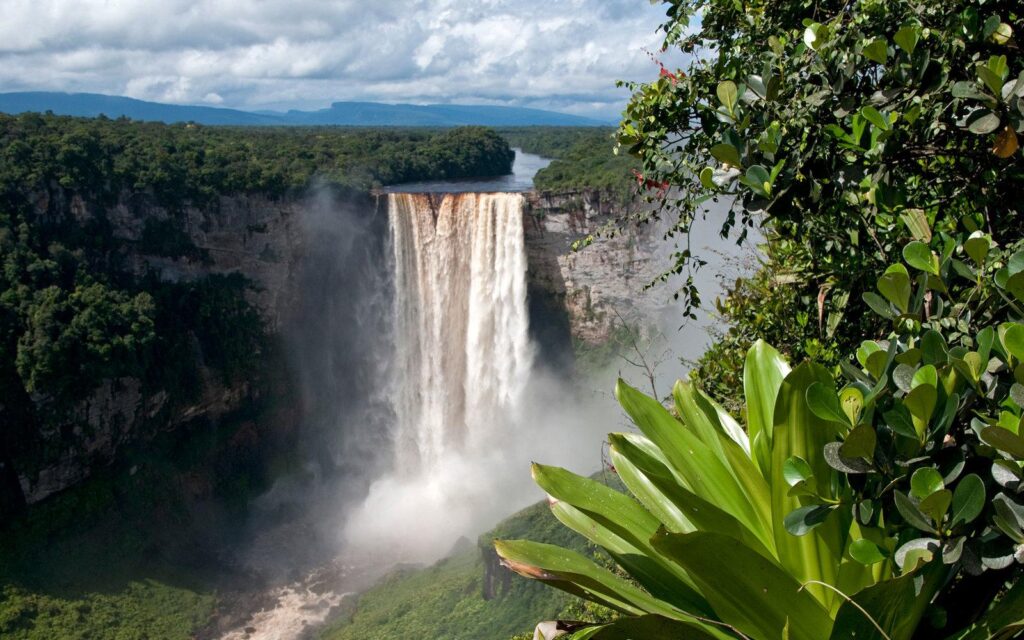Tallest One Drop Waterfall In The World