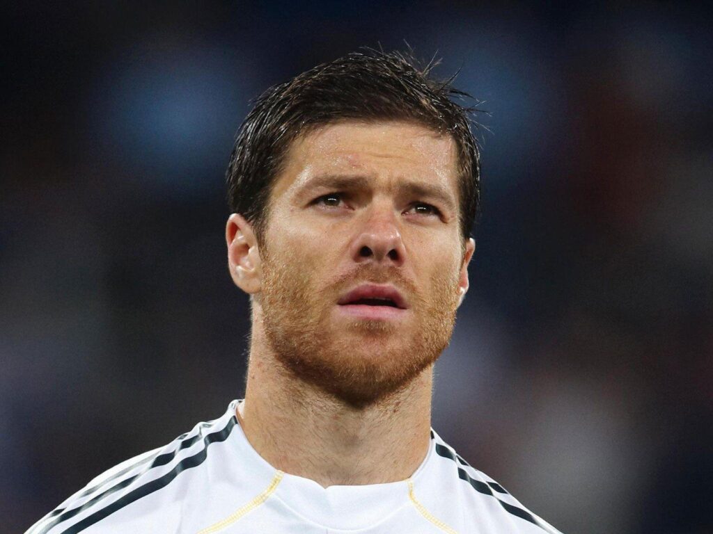 Xabi Alonso Pictures