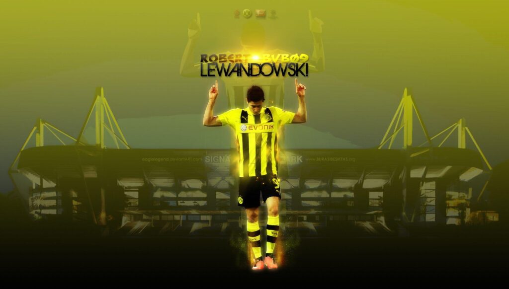 Robert Lewandowski Wide Exclusive 2K Wallpapers