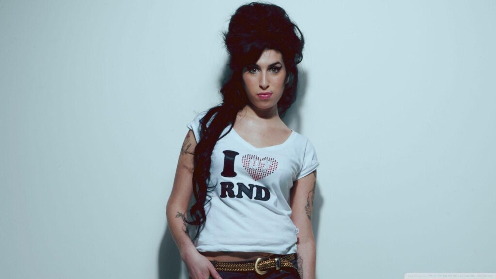 Amy Winehouse 2K desk 4K wallpapers High Definition Fullscreen