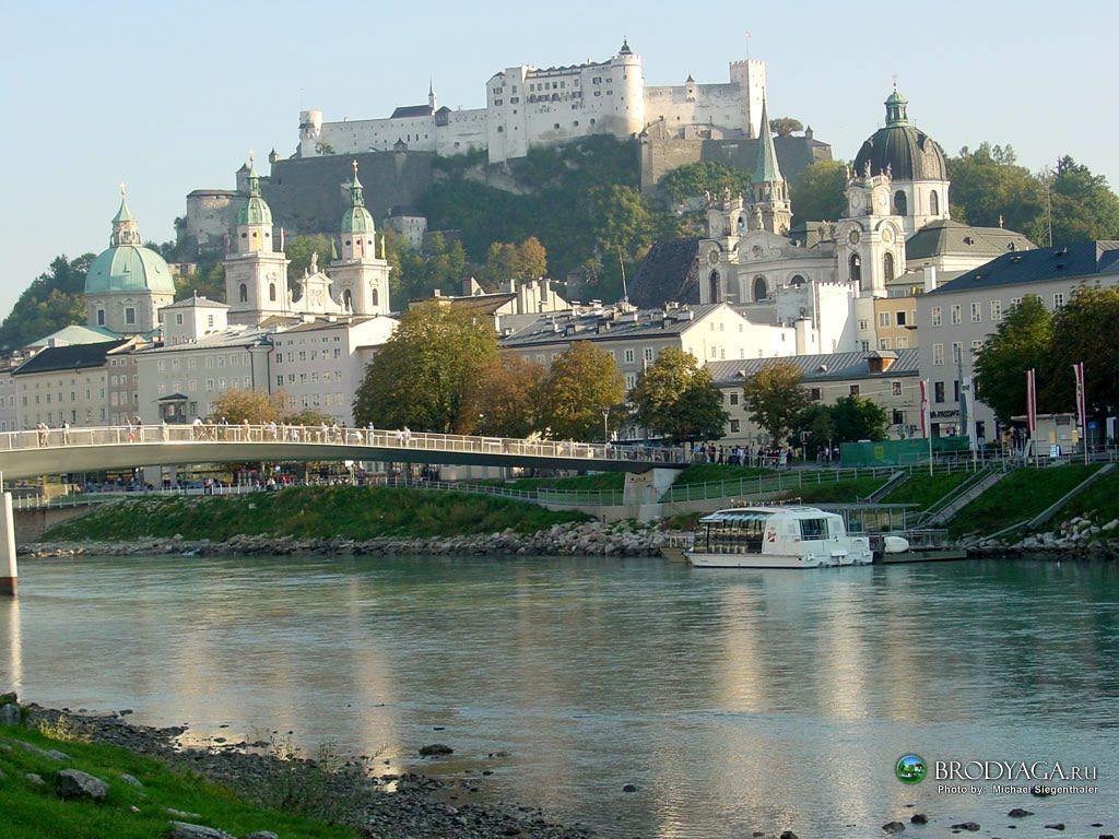 The Salzburg Festival attracts many visitors and there is a smaller