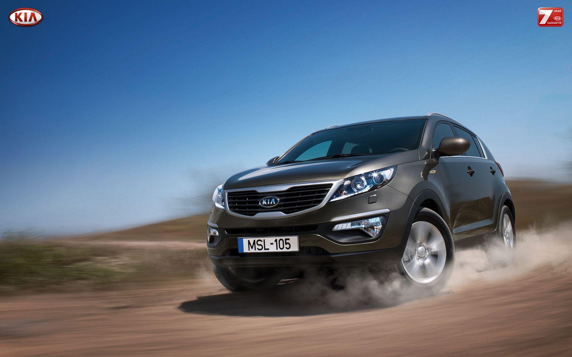 Beautiful car Kia Sportage in Moscow wallpapers and Wallpaper
