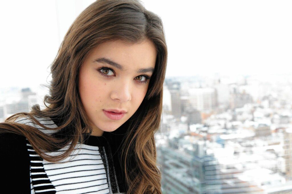 Hailee Steinfeld Wallpapers Archives