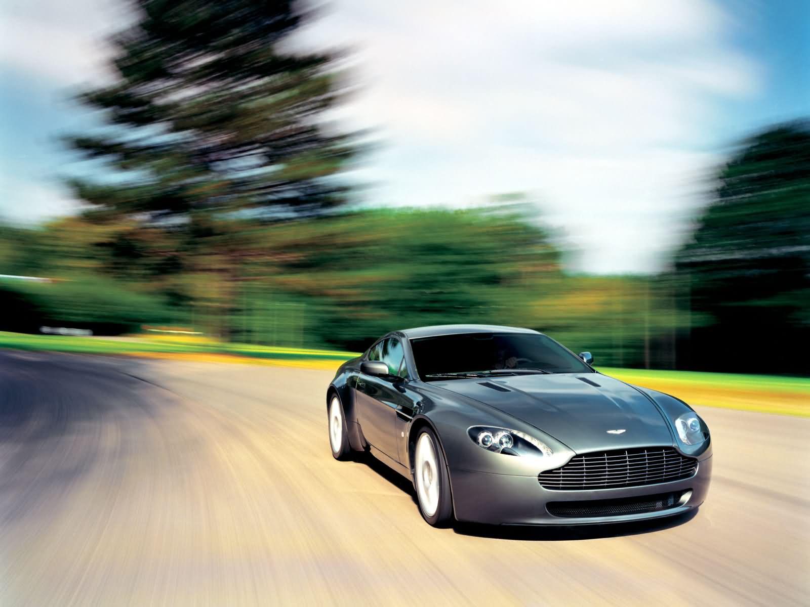 Aston Martin V Vantage Wallpapers HD