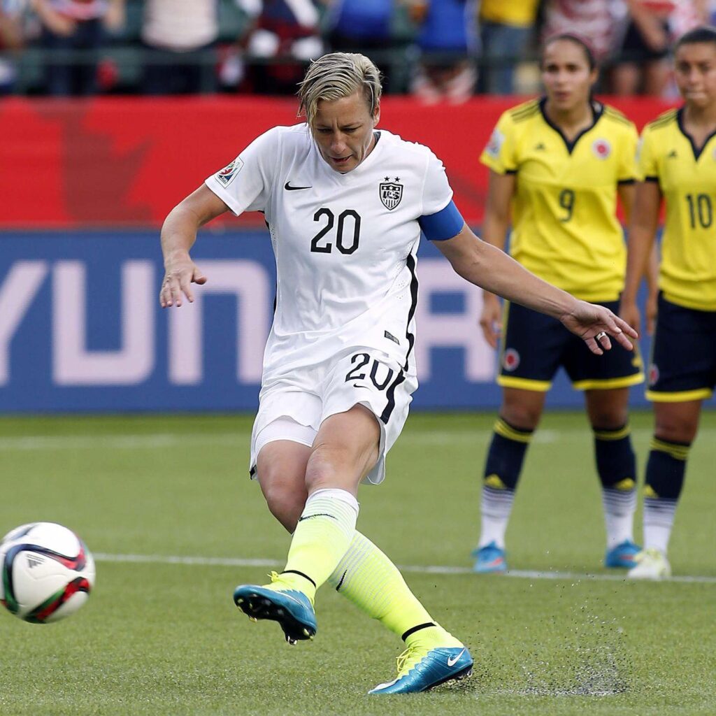 Abby Wambach says ref ‘purposefully’ gave USWNT yellow cards for