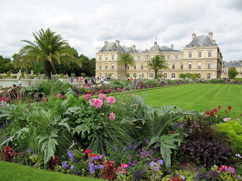 Luxembourg Palace Wallpapers for PC Backgrounds