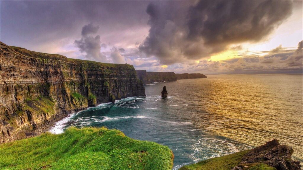 Cliffs of Moher in Ireland 2K Wallpapers