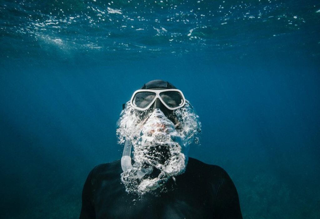 Free Diving Pictures