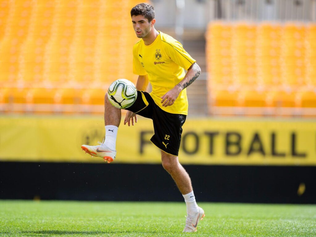 Christian Pulisic Staying at Dortmund is best option this season