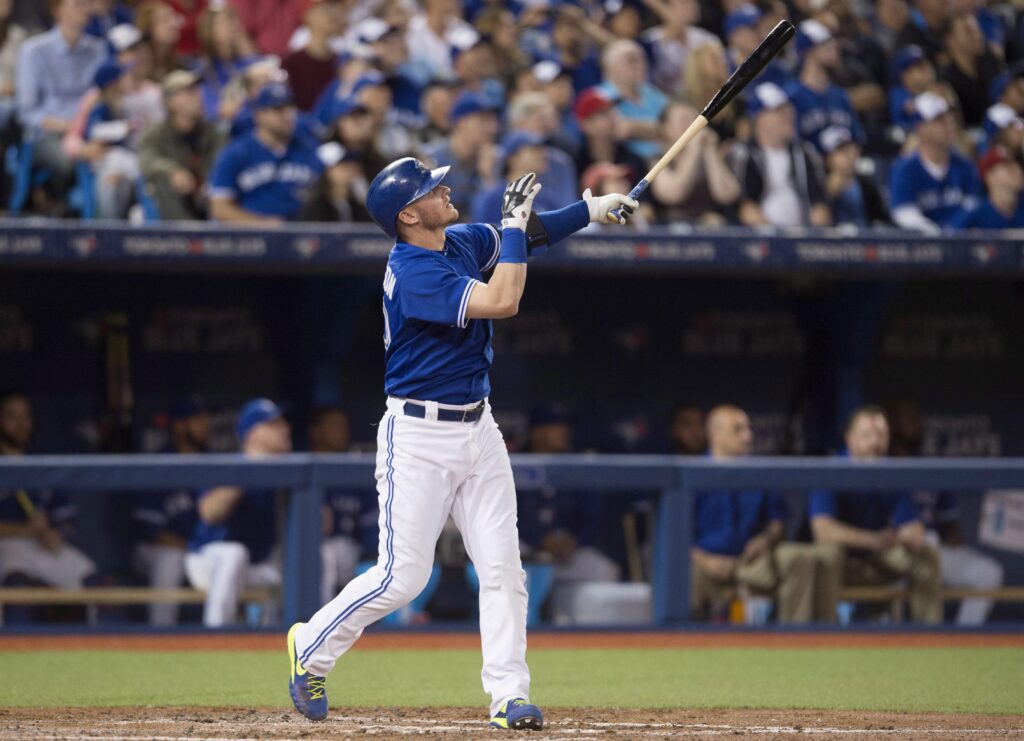 Josh Donaldson hits a solo HR during the Toronto Blue Jays’