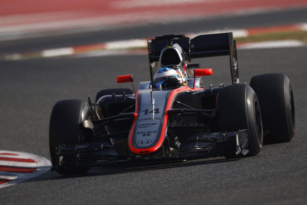 Fernando Alonso McLaren 2K Wallpaper, Backgrounds Wallpaper