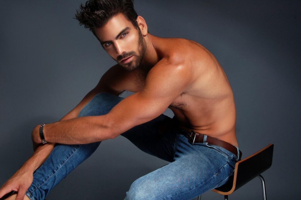 Reasons in Gifs To Love Hunky Sexually Fluid Nyle DiMarco
