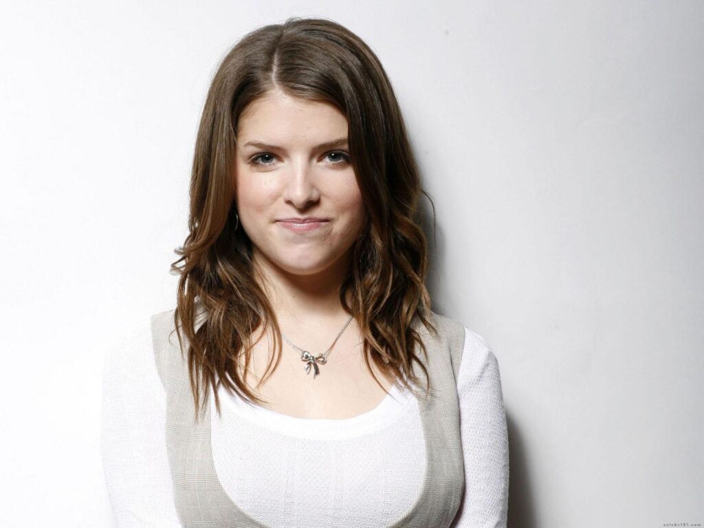 Anna Kendrick Wallpapers High Quality