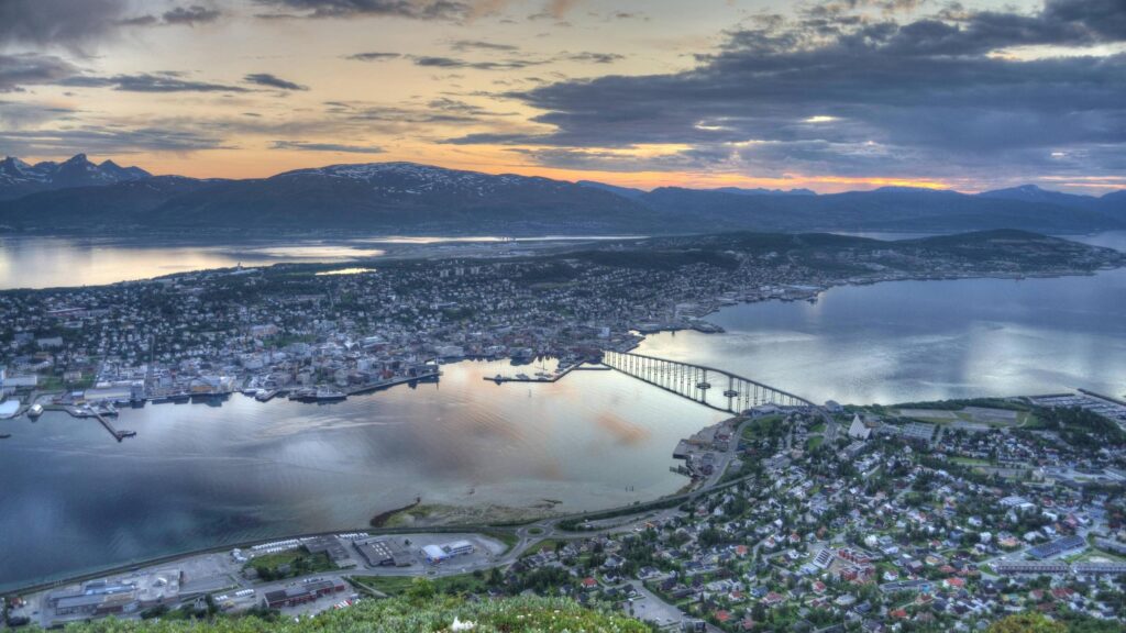 BOTPOST Tromso, Norway WQHD Wallpapers