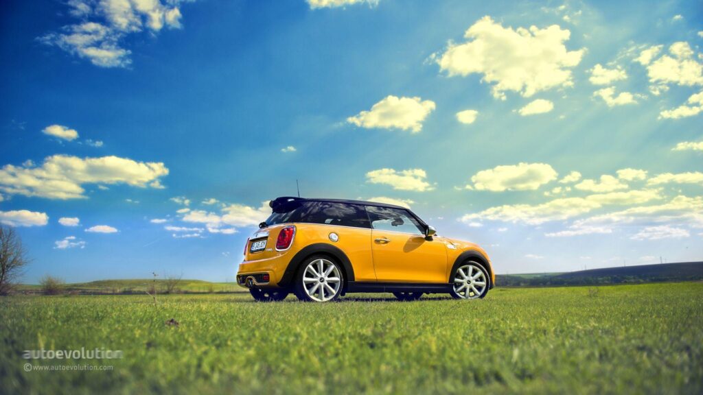 MINI Cooper High Definition Wallpapers is 2K wallpapers for