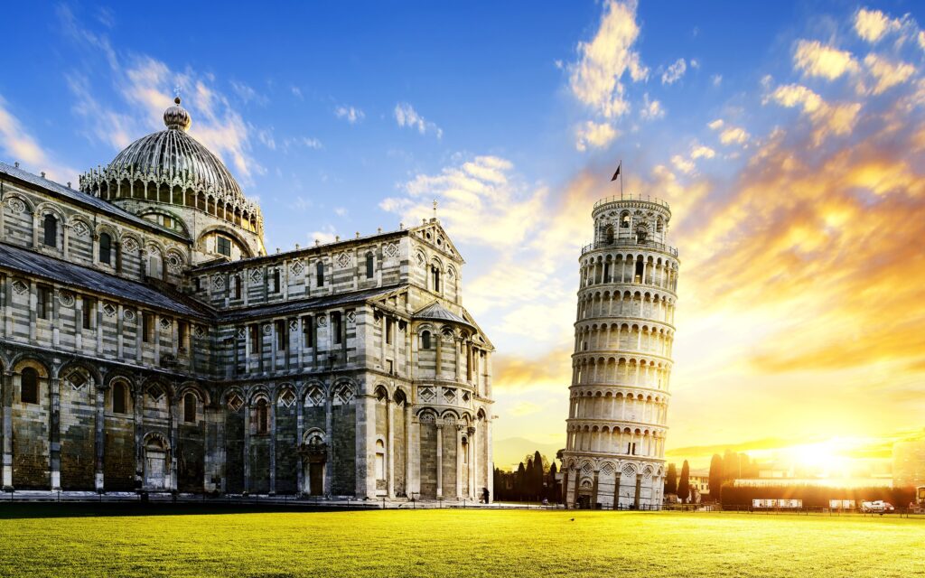 Leaning Tower of Pisa in Italy Desk 4K Wallpapers