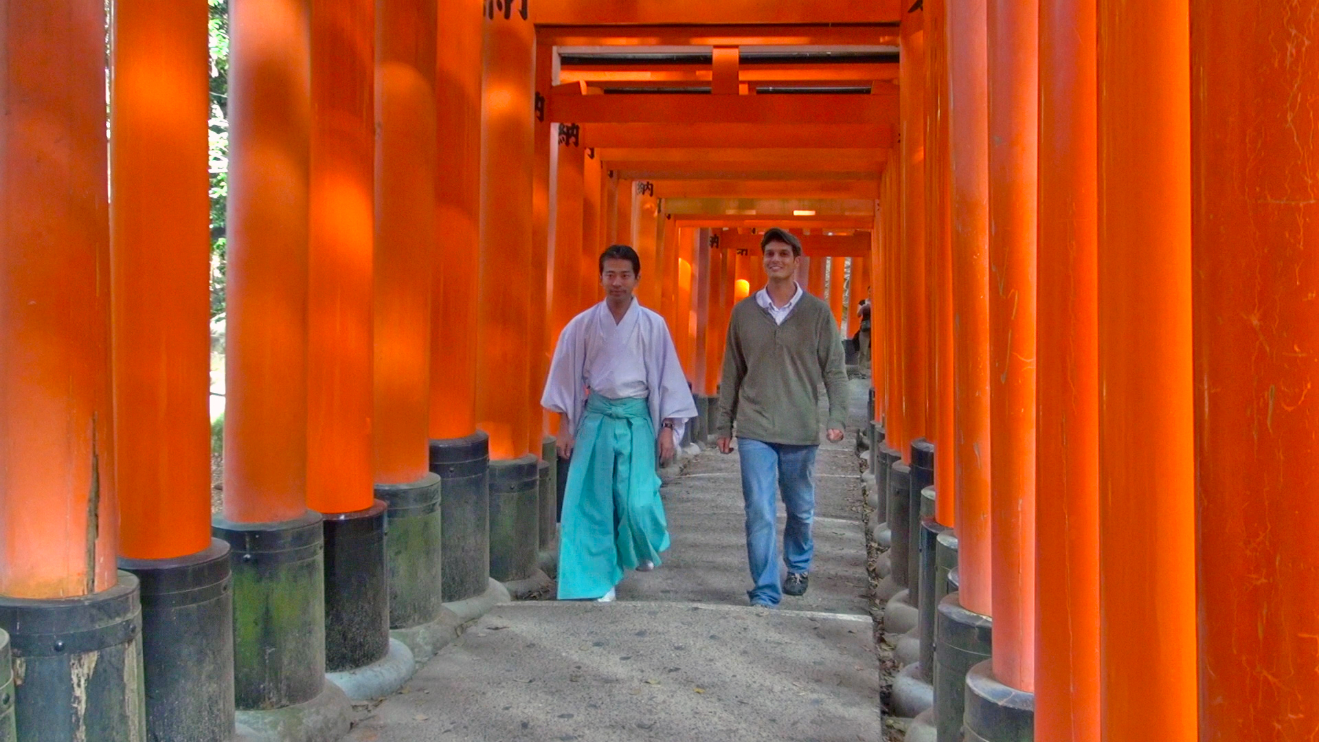 Fushimi Inari Shrine What Makes it Japan’s No Attraction