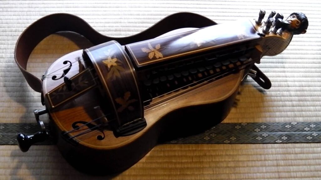 Learn to Play the Hurdy