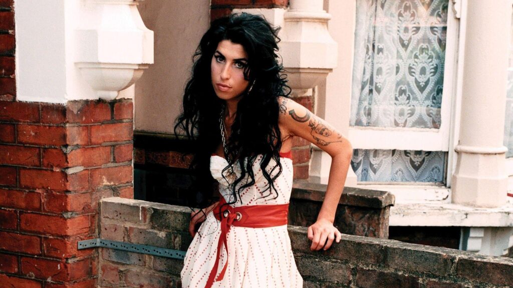 Amy Winehouse Wallpapers Wallpaper Photos Pictures Backgrounds