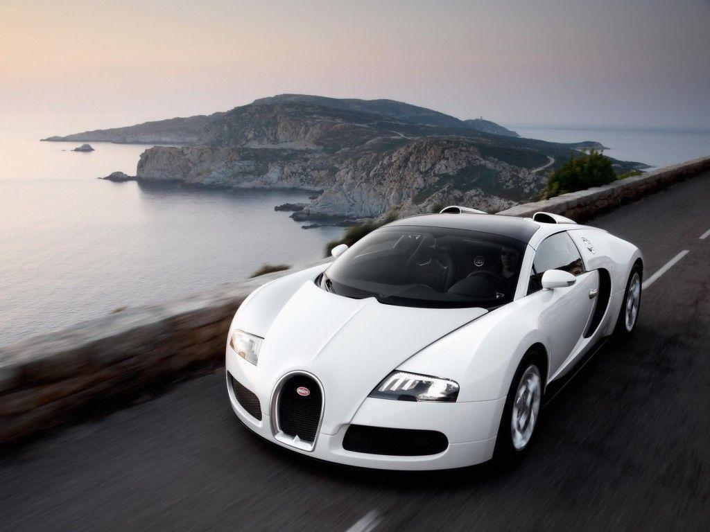 Bugatti Veyron On The Road Wallpapers